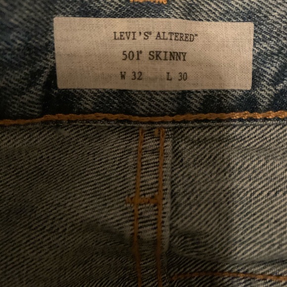 Levi’s altered - Picture 2 of 2